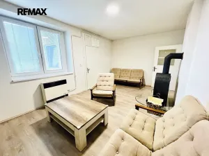 Prodej rodinného domu, Vacenovice, 215 m2
