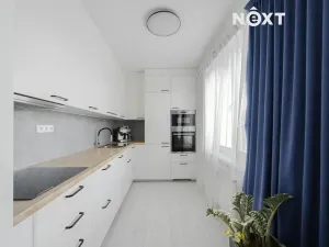 Pronájem bytu 2+kk, Karviná, Na Kopci, 59 m2