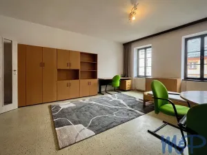 Pronájem bytu 1+kk, Jihlava, Benešova, 37 m2