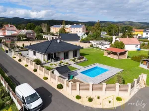 Prodej rodinného domu, Dubí - Mstišov, Mstišovská, 154 m2