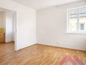 Pronájem bytu 2+kk, Praha - Řepy, Čistovická, 40 m2
