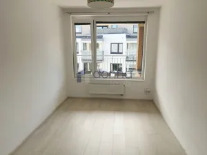 Pronájem bytu 4+kk, Praha, Makedonská, 108 m2