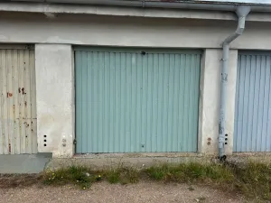 Pronájem garáže, Hradec Králové, okres hradec králové, 17 m2