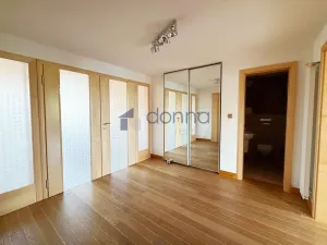 Pronájem bytu 3+kk, Praha, Korunní, 157 m2