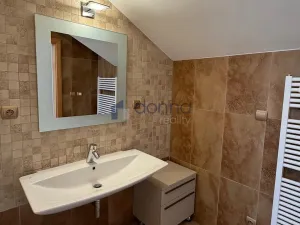 Pronájem bytu 3+kk, Praha, Korunní, 157 m2