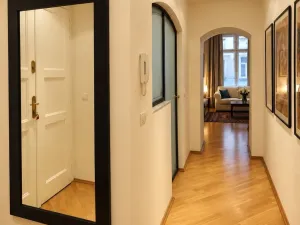 Pronájem bytu 3+1, Praha - Nové Město, Odborů, 80 m2