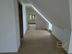 Pronájem bytu 3+kk, Praha - Žižkov, Jeseniova, 110 m2