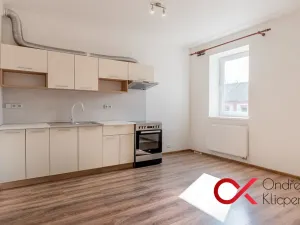 Pronájem bytu 2+kk, Milovice, Kaštanová, 44 m2