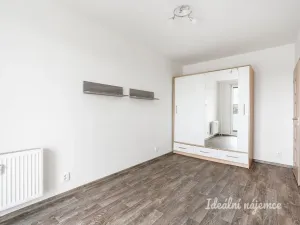 Pronájem bytu 2+kk, Praha - Modřany, Jordana Jovkova, 44 m2
