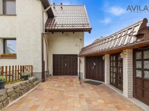 Prodej komerční nemovitosti, Říčany, Kozinova, 300 m2