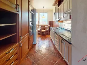 Prodej bytu 3+1, Praha - Troja, Mazurská, 74 m2