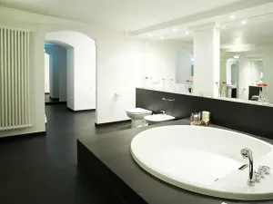Pronájem bytu 4+1, Praha - Smíchov, Hořejší nábřeží, 134 m2