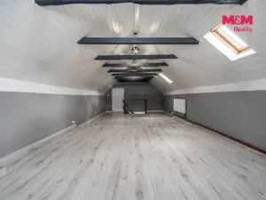 Prodej chalupy, Lužná, Masarykovo nám., 165 m2