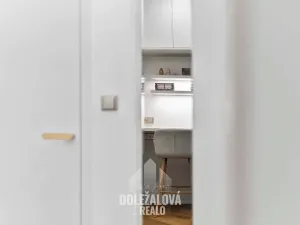 Prodej bytu 1+kk, Praha - Strašnice, Kralická, 25 m2