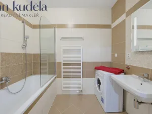 Pronájem bytu 2+kk, Rajhrad, Klášterní Dvůr, 59 m2