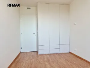 Pronájem bytu 2+kk, Praha - Kamýk, Zimova, 58 m2