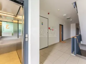 Prodej bytu 3+kk, Praha - Hloubětín, Modrého, 79 m2