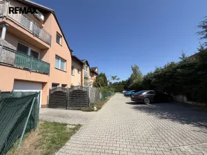 Prodej bytu 3+kk, Šestajovice, Revoluční, 74 m2