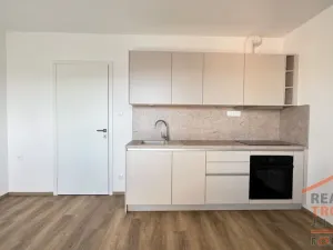 Pronájem bytu 2+kk, Hradec Králové, Pod Zámečkem, 44 m2