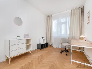 Prodej bytu 3+kk, Praha - Holešovice, Komunardů, 90 m2
