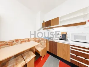 Prodej bytu 2+kk, Praha - Břevnov, Za Strahovem, 51 m2