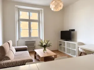 Prodej bytu 2+kk, Praha - Nusle, Lounských, 40 m2