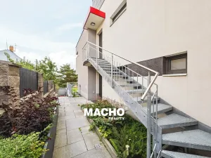 Pronájem bytu 2+1, Praha - Vršovice, Na křivce, 68 m2
