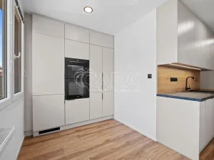 Prodej bytu 2+1, Strakonice - Strakonice II, Bezděkovská, 42 m2