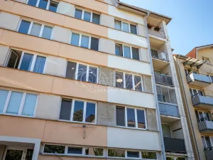 Prodej bytu 2+1, Strakonice - Strakonice II, Bezděkovská, 42 m2