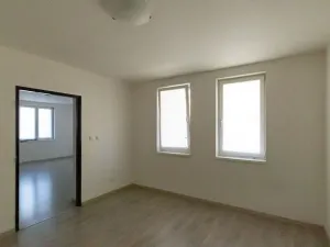 Dražba bytu 2+kk, Břeclav, Kpt. Jaroše, 75 m2