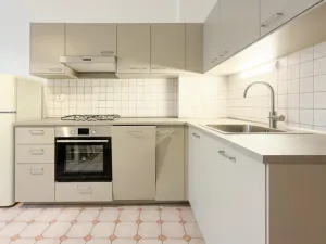 Pronájem kanceláře, Praha - Vinohrady, Lucemburská, 85 m2
