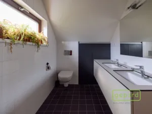 Prodej rodinného domu, Slatinky, 260 m2