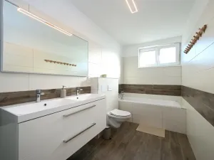 Pronájem rodinného domu, Zápy, 130 m2
