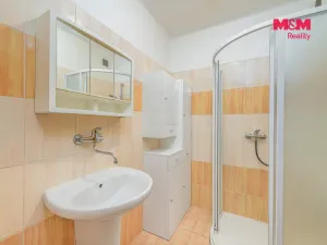 Prodej rodinného domu, Chvaletice, Budovatelů, 150 m2
