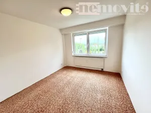 Pronájem bytu 2+kk, Hradec Králové, třída Edvarda Beneše, 48 m2
