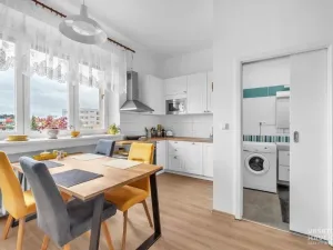 Prodej bytu 2+1, Hradec Králové - Pražské Předměstí, Fráni Šrámka, 68 m2