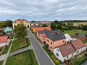Prodej rodinného domu, Cebiv, 360 m2