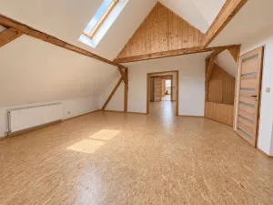 Prodej rodinného domu, Cebiv, 360 m2