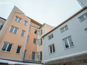 Pronájem bytu 1+kk, Praha - Hlubočepy, Na Zlíchově, 17 m2