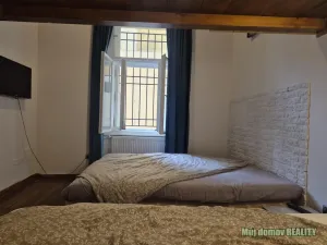 Pronájem bytu 2+kk, Praha - Karlín, Křižíkova, 46 m2