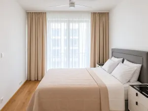 Pronájem bytu 2+kk, Praha - Košíře, Starokošířská, 55 m2