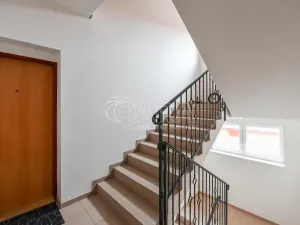 Prodej bytu 3+kk, Nupaky, K Parku, 77 m2