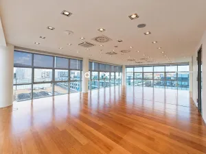 Pronájem kanceláře, Praha - Smíchov, Karla Engliše, 1500 m2