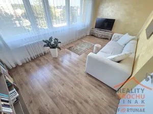 Prodej bytu 3+1, Hradec Králové, Urxova, 67 m2