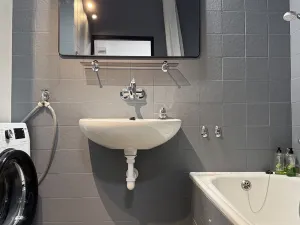 Pronájem bytu 3+kk, Praha - Háje, Cyprichova, 71 m2