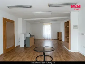 Pronájem obchodního prostoru, Kralovice, Masarykovo nám., 38 m2