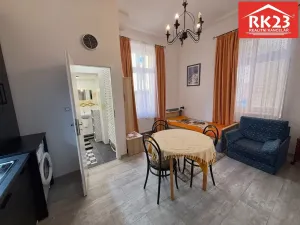 Prodej bytu 1+kk, Mariánské Lázně, Hlavní třída, 24 m2