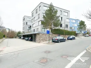 Pronájem garáže, Praha - Prosek, Valečovská, 12 m2