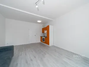 Prodej bytu 1+kk, Praha - Vysočany, Poděbradská, 32 m2