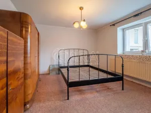 Prodej obchodního prostoru, Kladno - Švermov, Sportovní, 180 m2